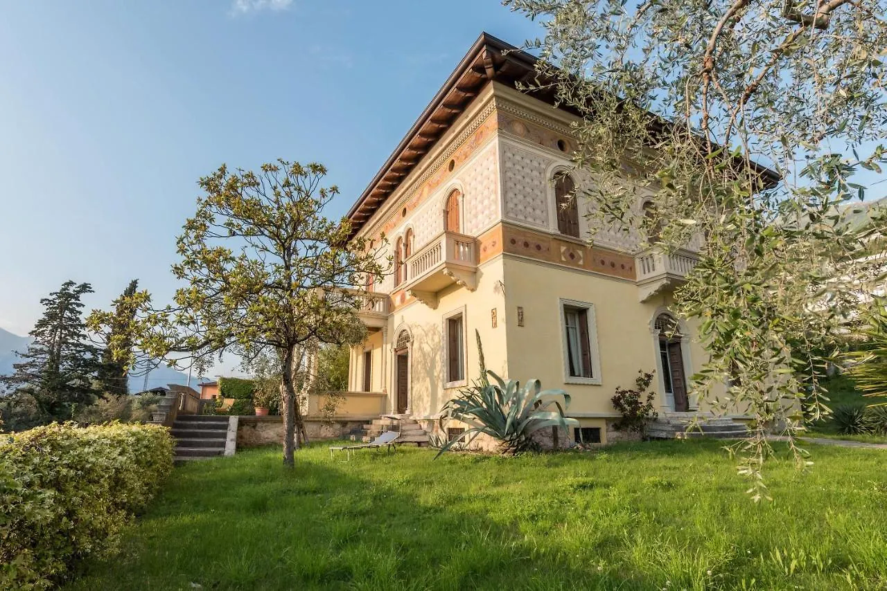 Villa Gelmi Front Lake Malcesine 0*,