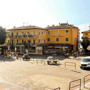Alpino Hotell